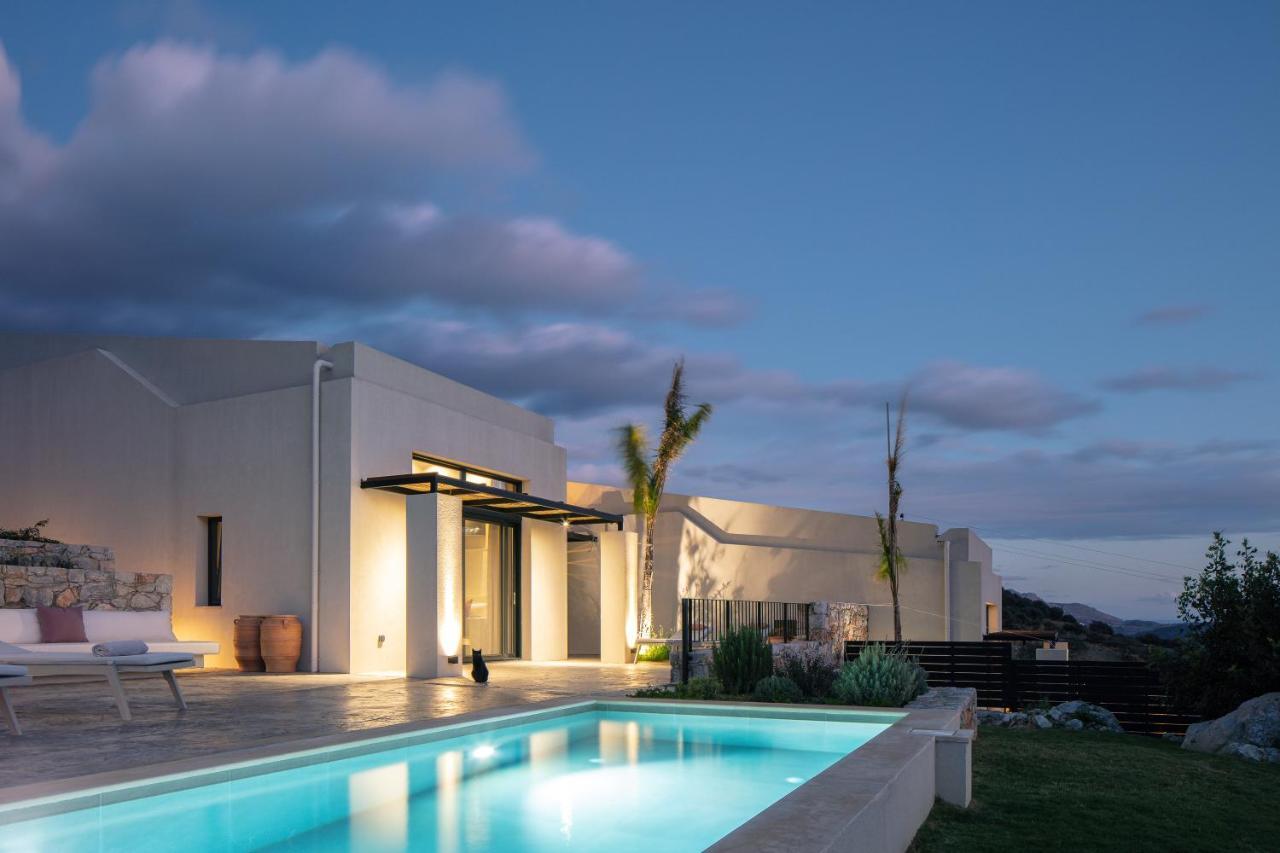 Metatulia Villa ปลาเกียส ภายนอก รูปภาพ